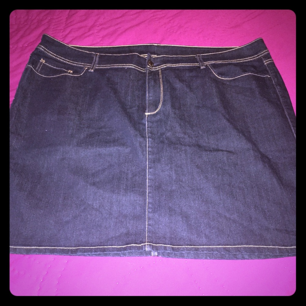 Women’s plus jean pencil skirt